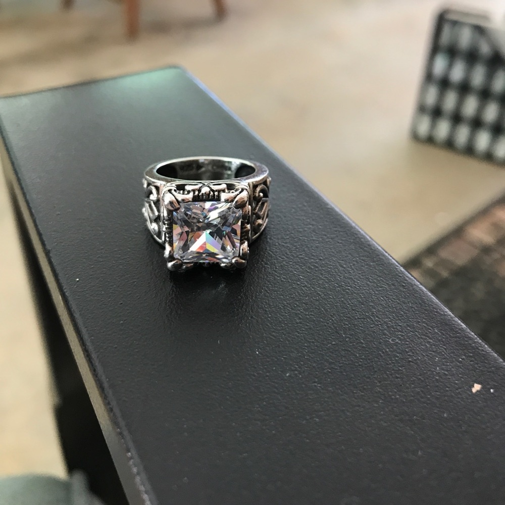 Silpada Celtic Design Cubic Zirconia Ring