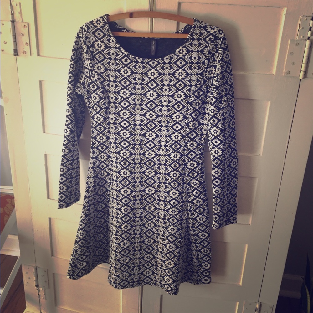 SOLD Massini Skater Dress size Small thick fabric