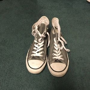 High top Grey converse