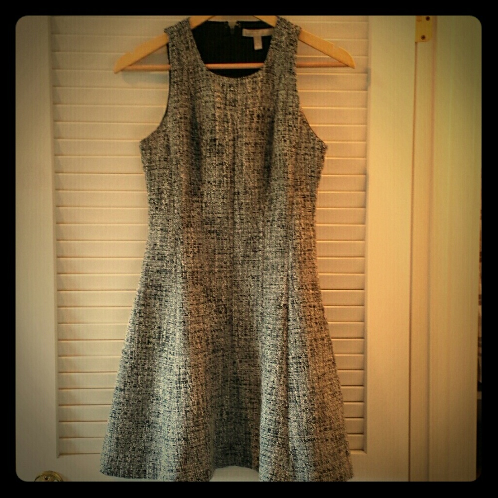 Banana Republic black and white woven dress