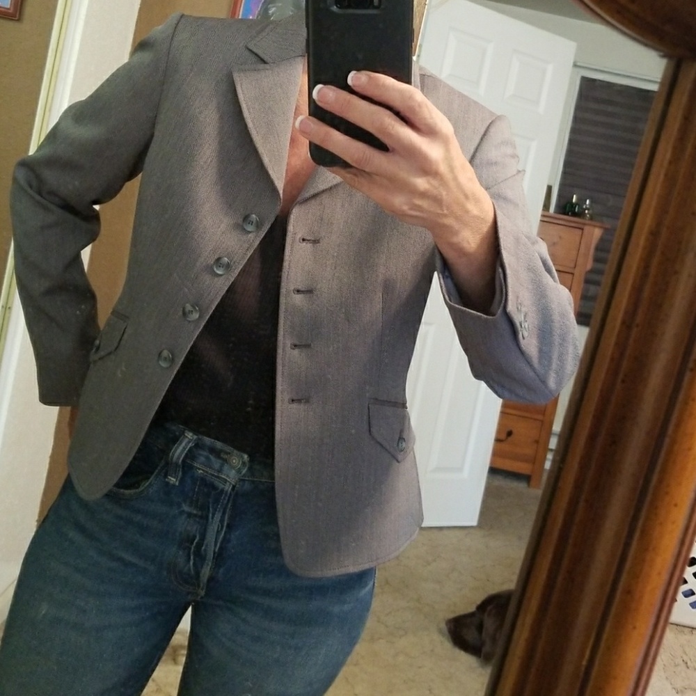 Tahari blazer