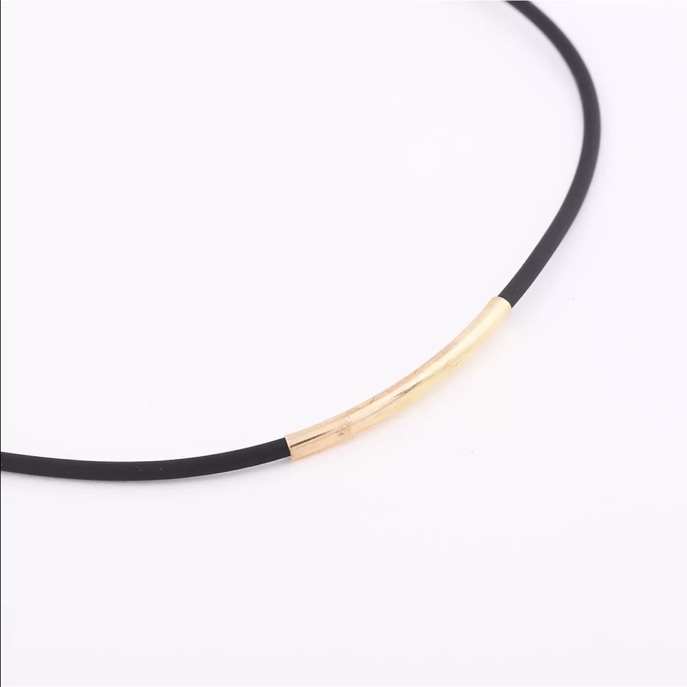 Gold accent dainty black choker necklace - Picture 3 of 8