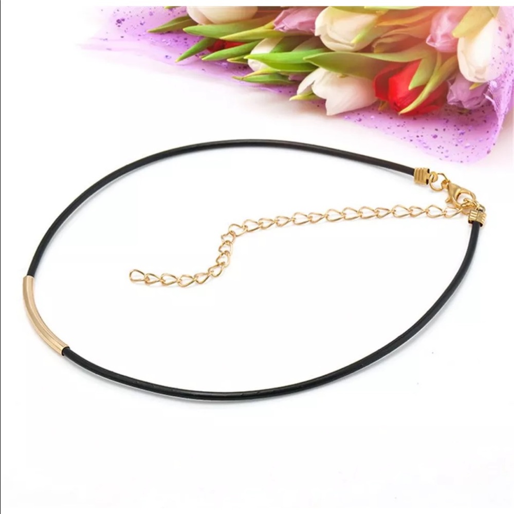 Gold accent dainty black choker necklace - Picture 2 of 8