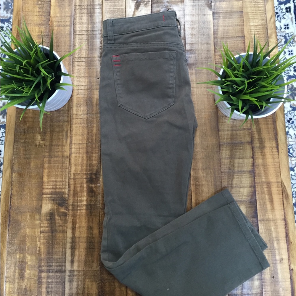 BDG Grazer Cigarette Olive Green Cropped Pants