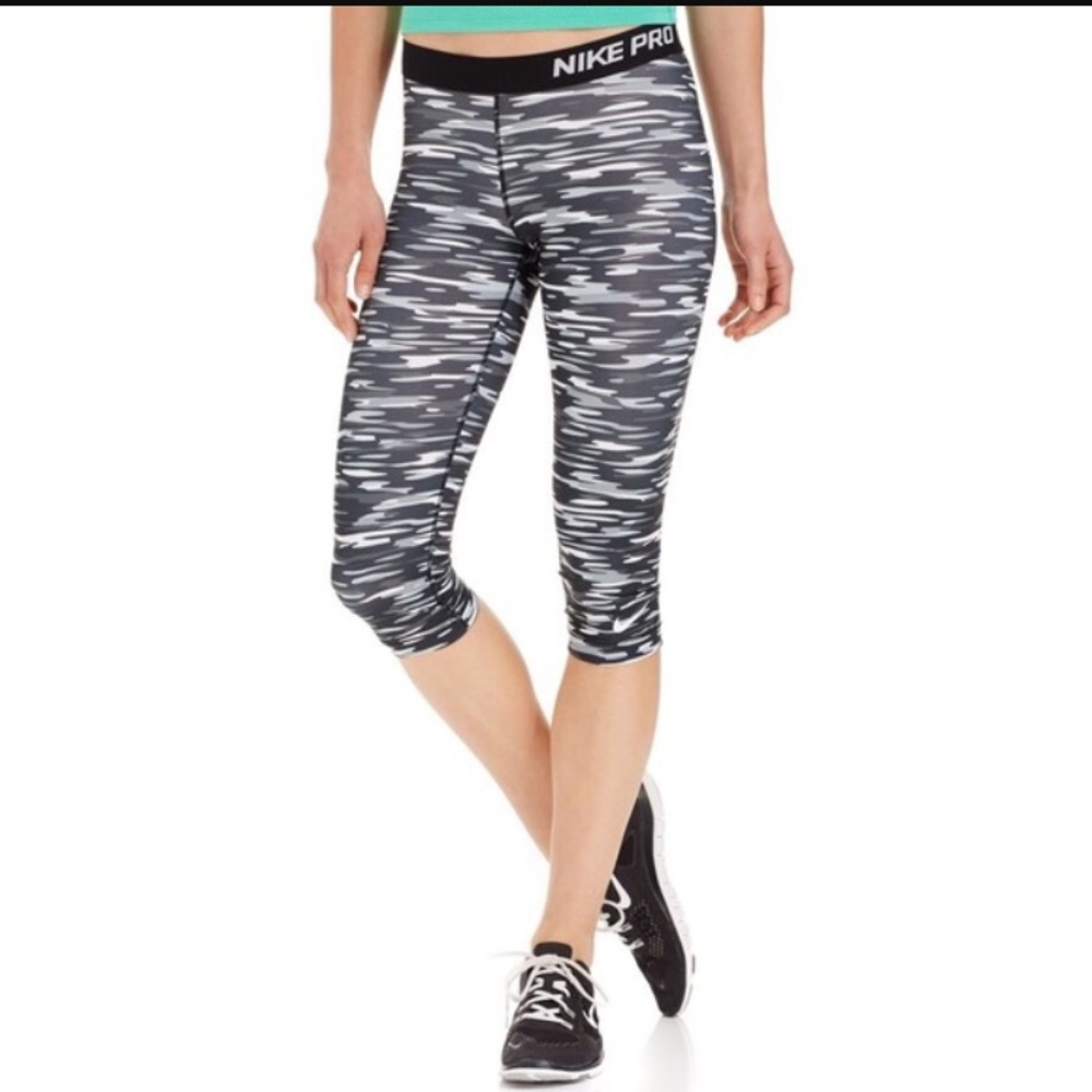Nike Pro Camo Leggings