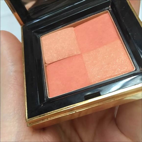 [SOLD] YSL makeup bundle - Picture 3 of 4