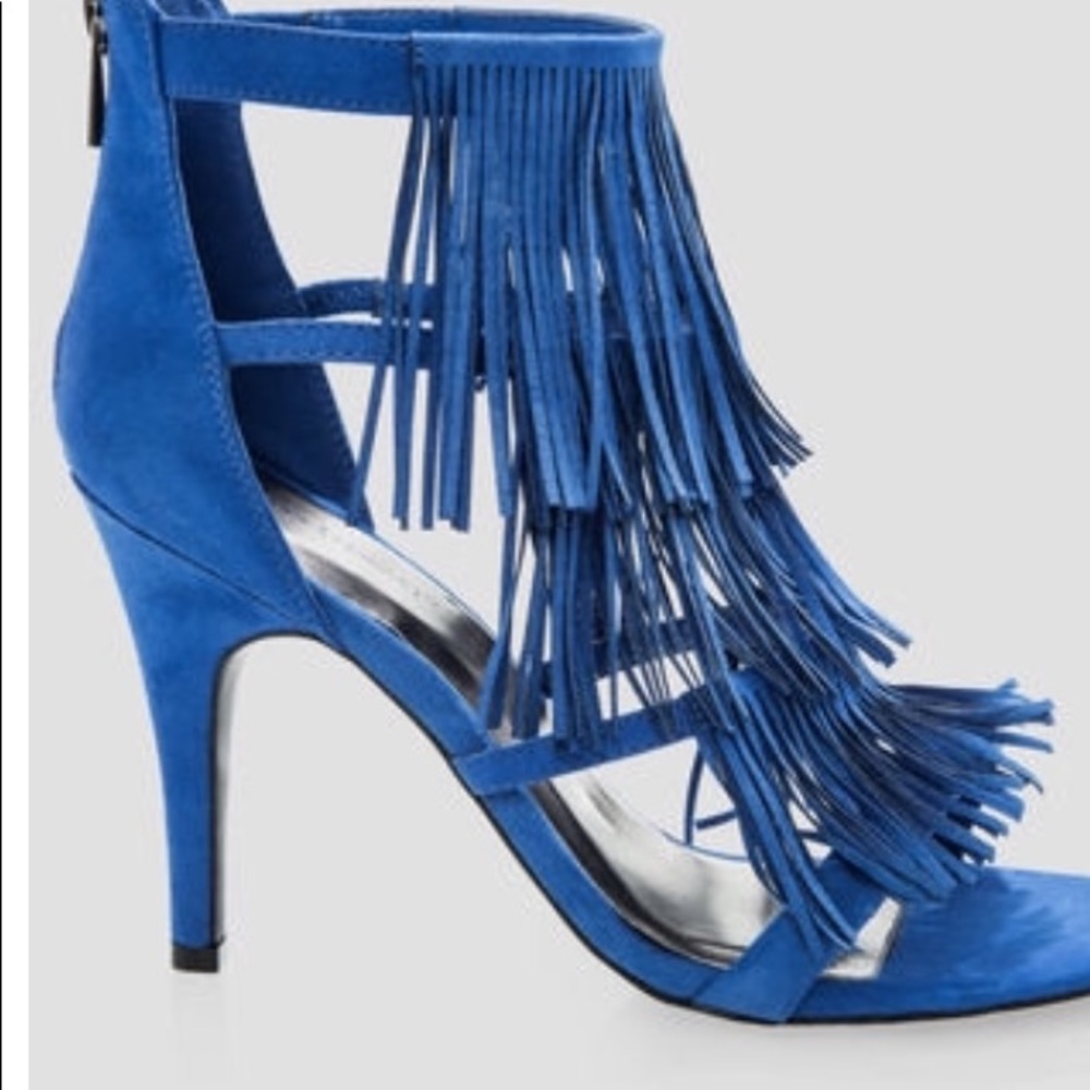 Dress fringe sandal