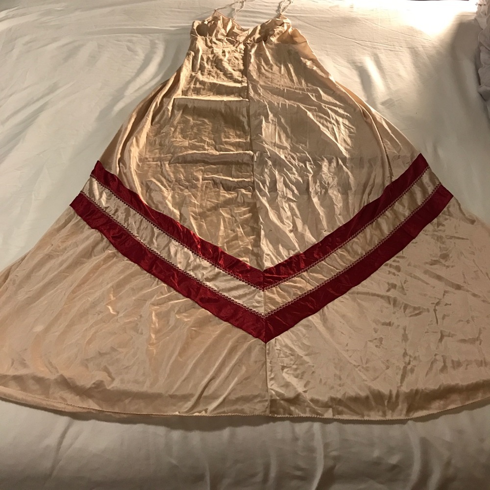 🎉SALE🎉 1960 Night Gown