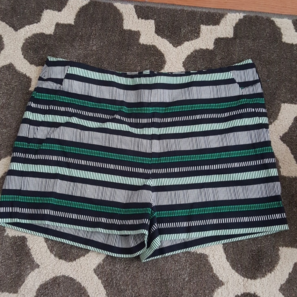 Banana republic size 6 shorts