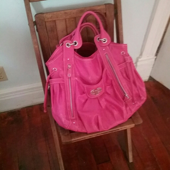 Pink bag, slightly used. Fun zipper compartments! - Picture 1 of 1