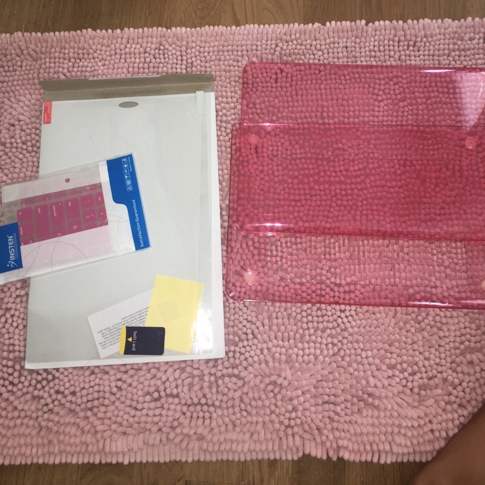 MacBook Pro 15 inch Case, Screen Protector & Cover