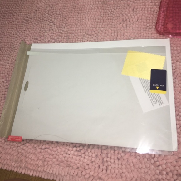 MacBook Pro 15 inch Case, Screen Protector & Cover - Picture 3 of 4