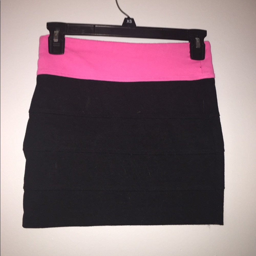 black pencil skirt