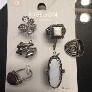 Topshop Freedom ring set