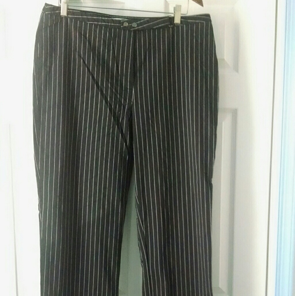 **$10 sale** Jones New York Pinstripe pants