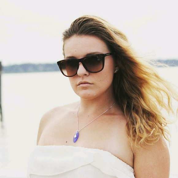 Meet your Posher, Sarah - Picture 1 of 1