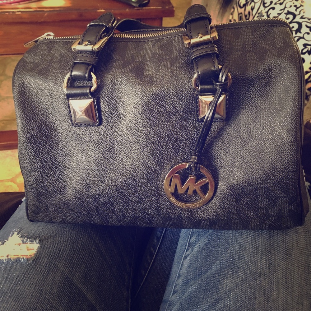 Black Michael Kors handbag