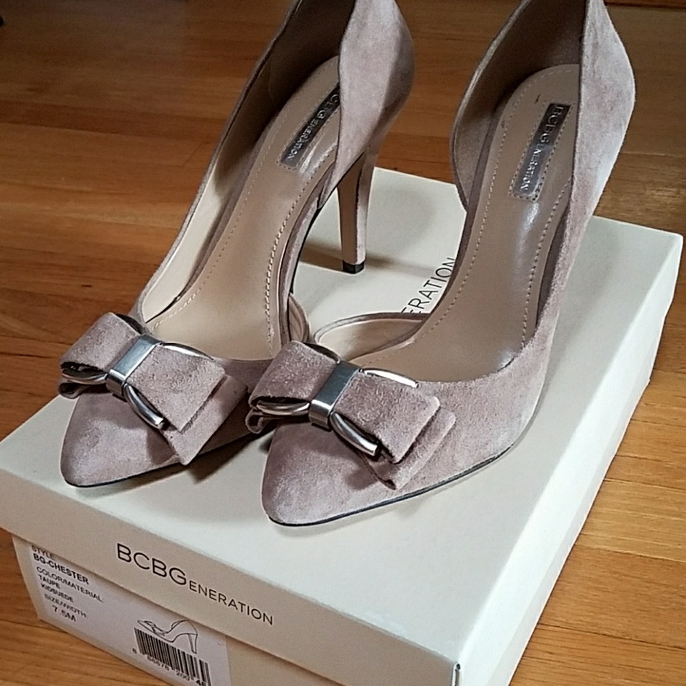 New BCBG Generation Suede Chester bow heels