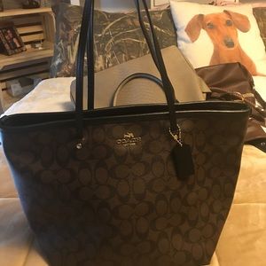 AUTHENTIC COACH PURSE