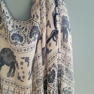 Beautiful Blue and White Patterned Shall