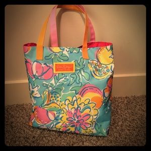 Lilly Pulitzer for Estée Lauder tote!