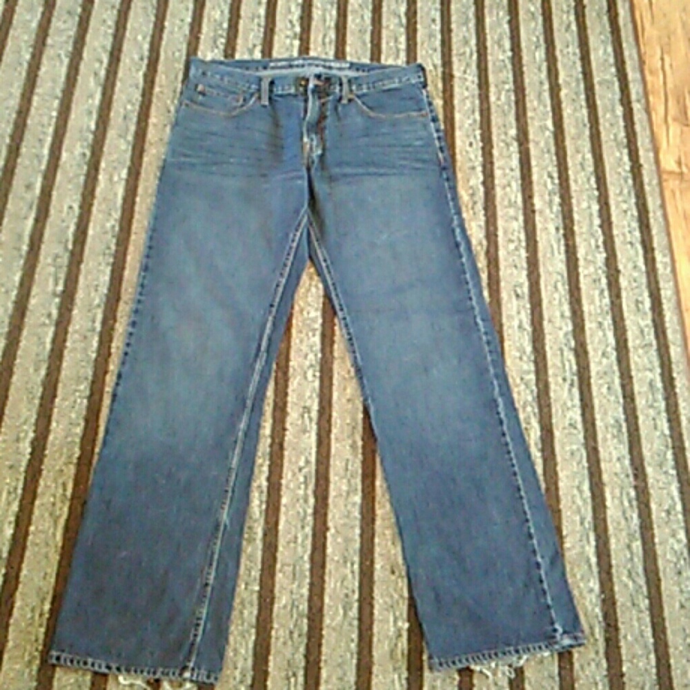 Men "Famous" Old Navy blue denim jeans