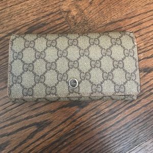 Used Gucci wallet