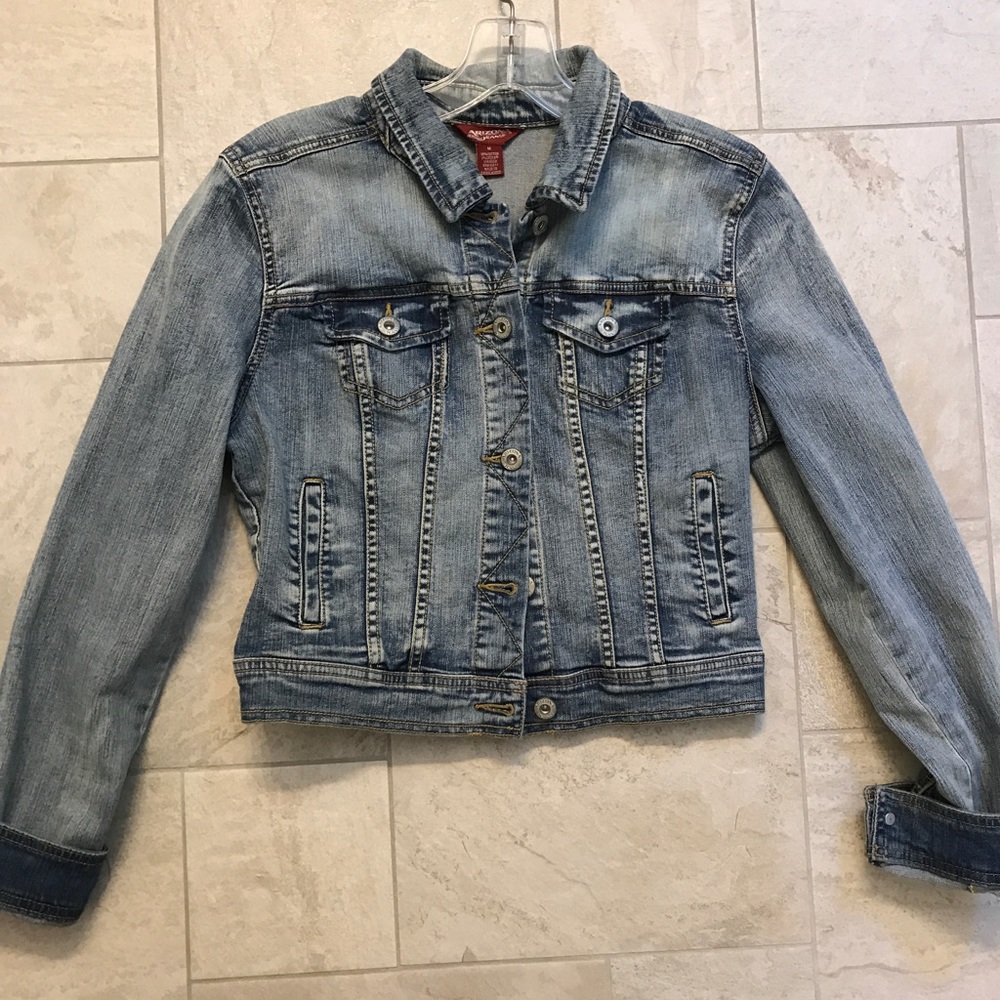Cropped jean jacket