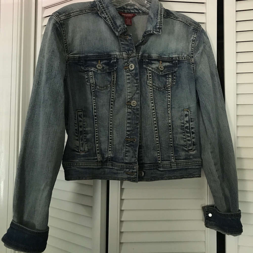 Cropped jean jacket - Picture 2 of 5