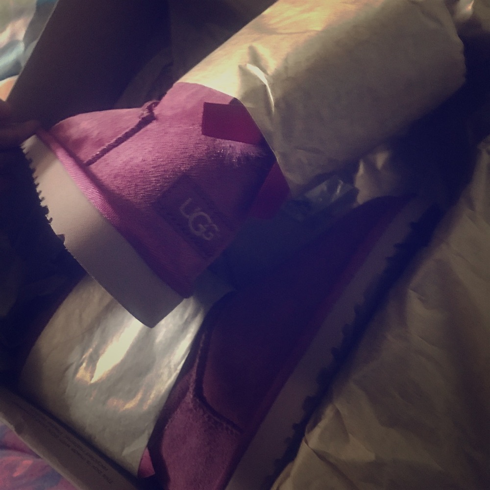 Size 13 kids Uggs "k Bailey Bow"