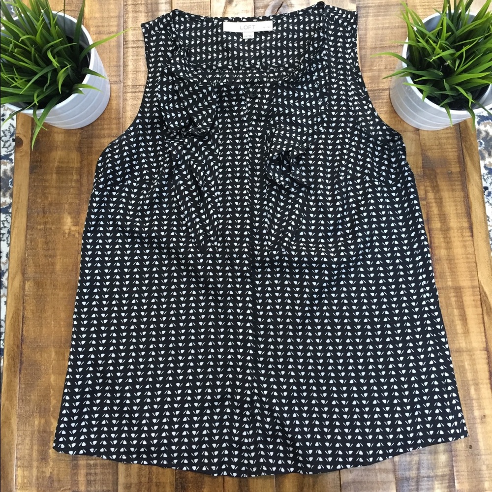 Black and white Loft blouse XSP