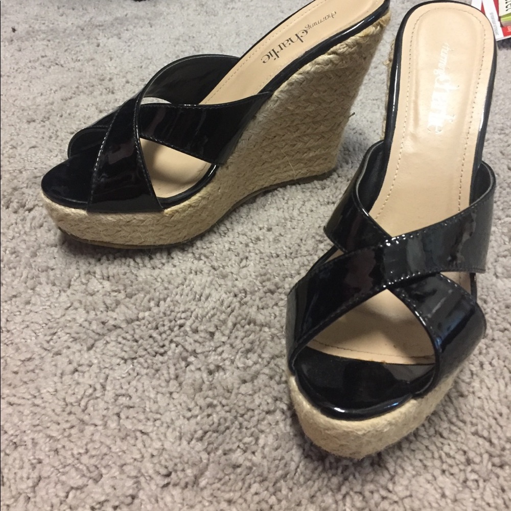 Black patent wedges