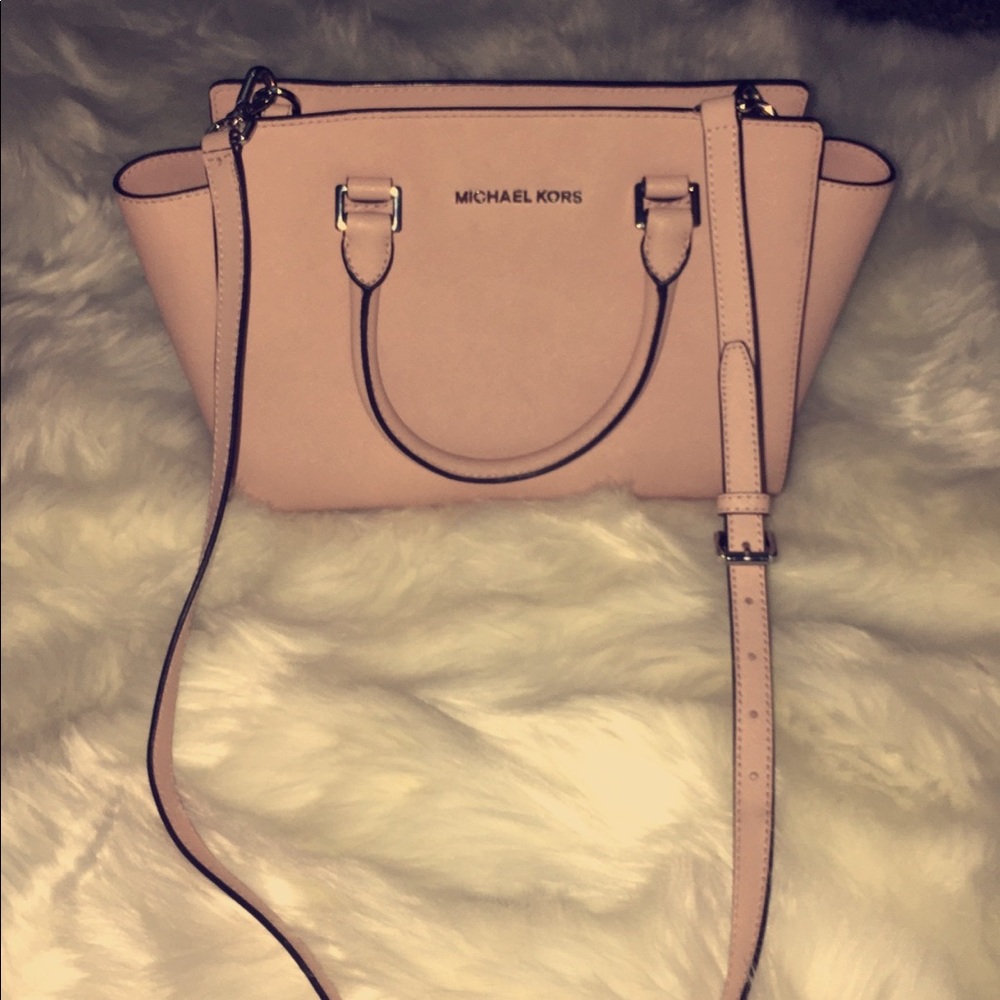 Micheal Kors Purse
