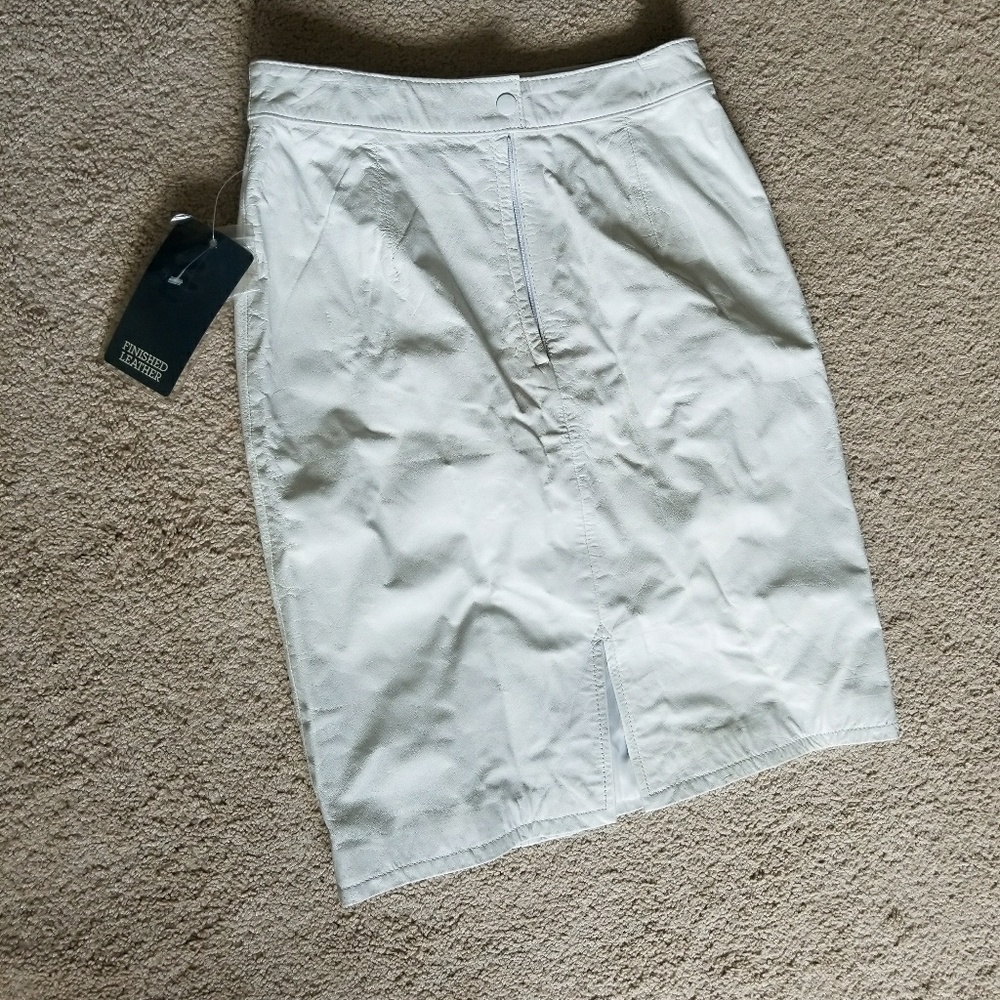 Fab white leather skirt - 10 M/L NWT