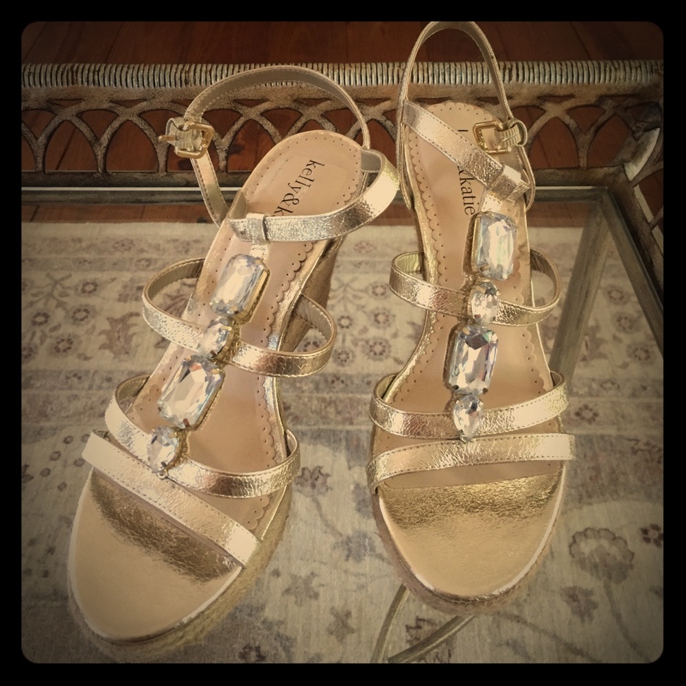Kelly & Katie Wedges
