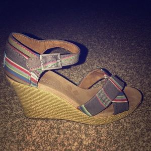 Toms sandals