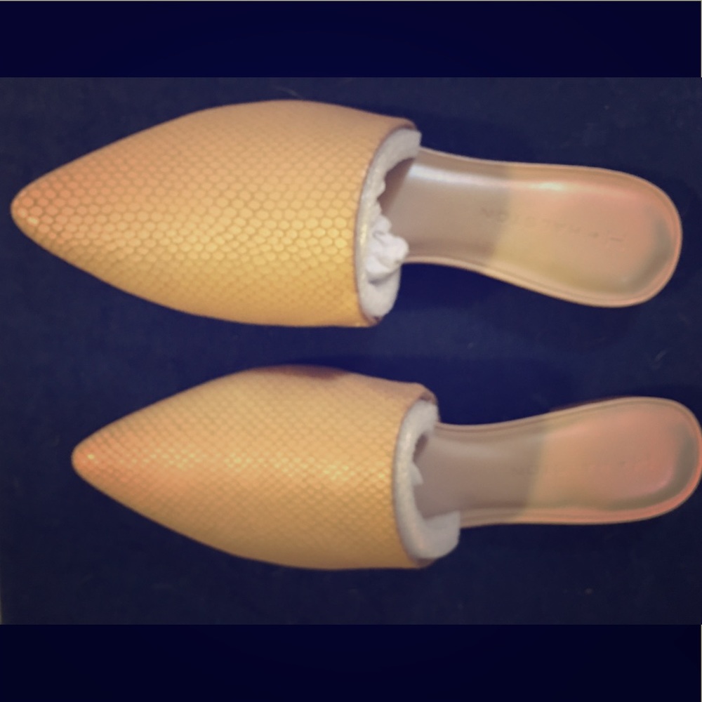 H by Halston pointed toe leather slide. NEW