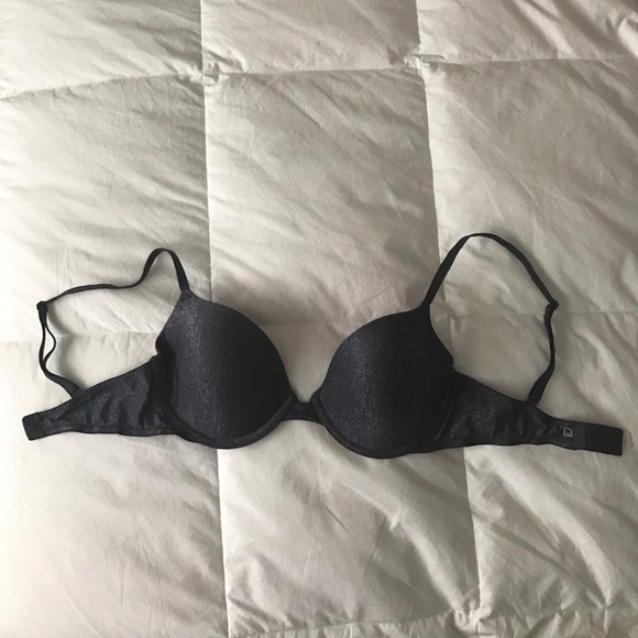 Victoria Secret Bras - Picture 2 of 7