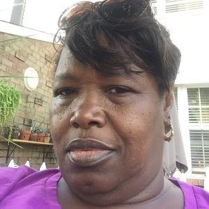 Meet your Posher, Debra