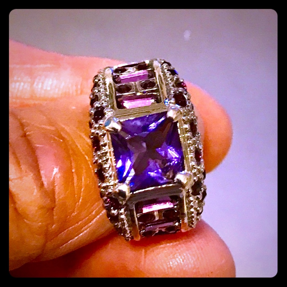 ❤️ Brand New Silver & Amethyst Ring