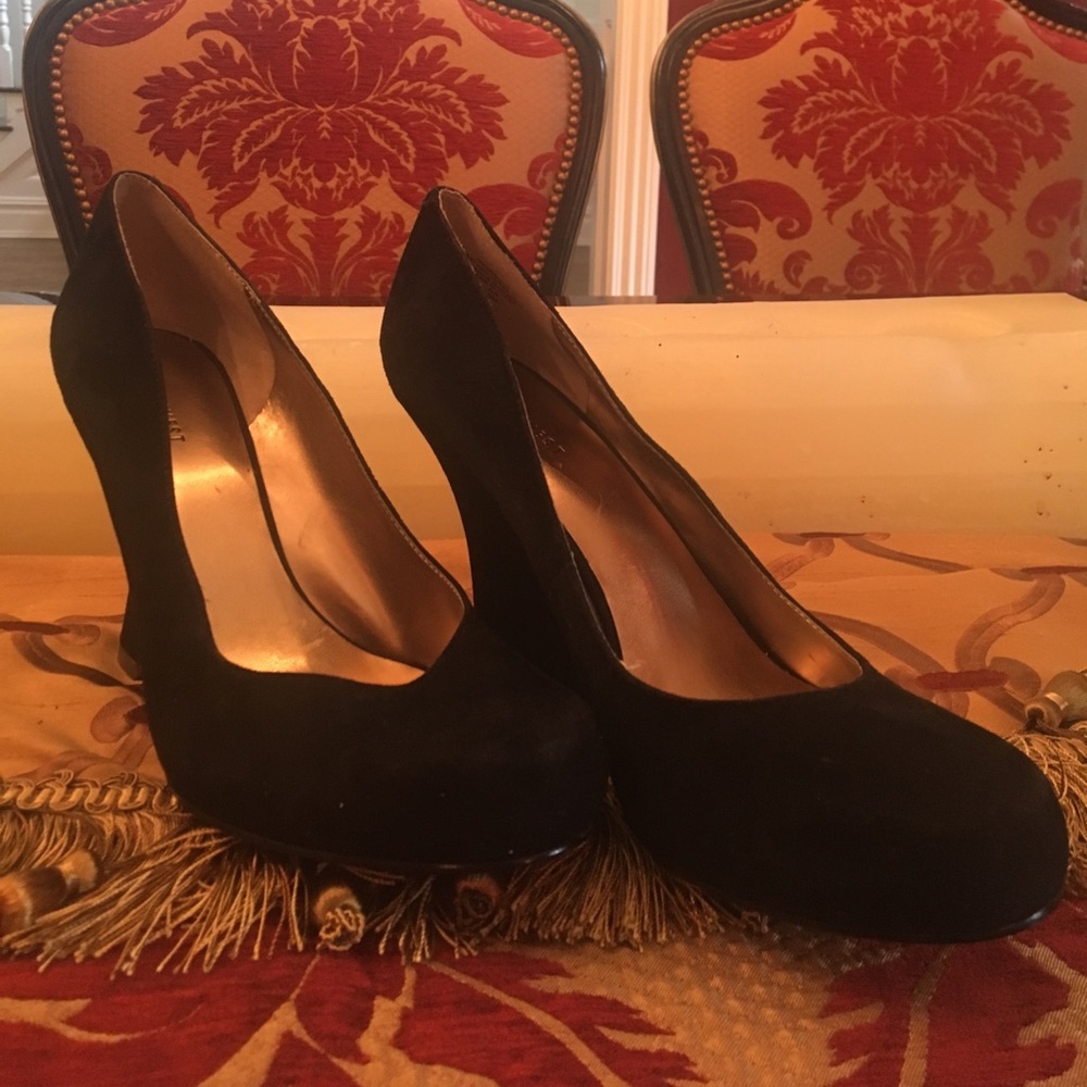 Nine West Black Wedges