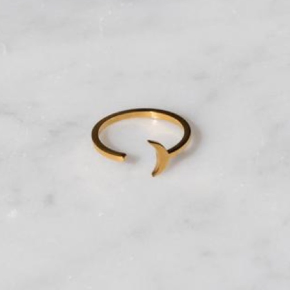 18k gold plated Ring Moon