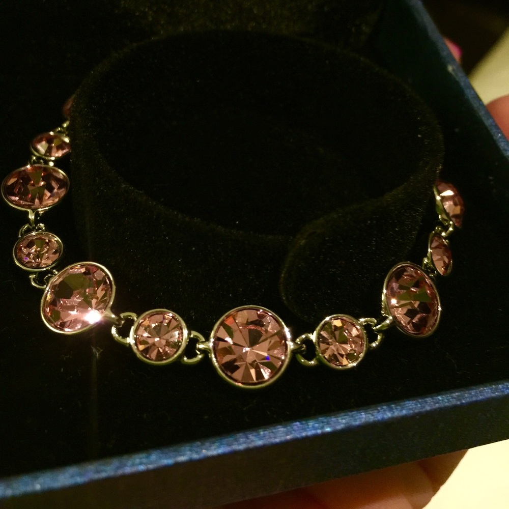 LT Pink Swarovski Crystal bracelet w/2 extenders