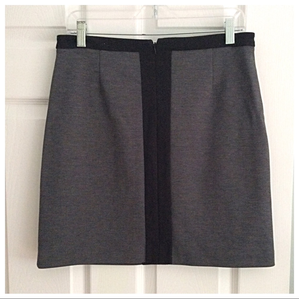 NWOT Laundry by Shelli Segal LA Grey & Black Skirt
