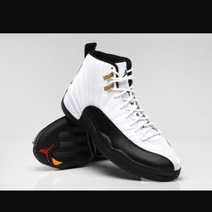 Jordan taxis size 7y