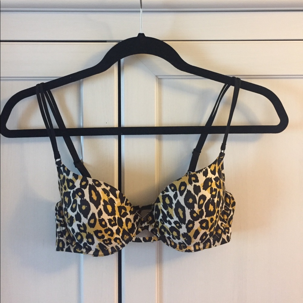 34B Victoria's Secret Demi bra