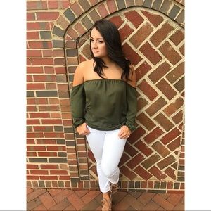 Sexy and Simple Strapless Top