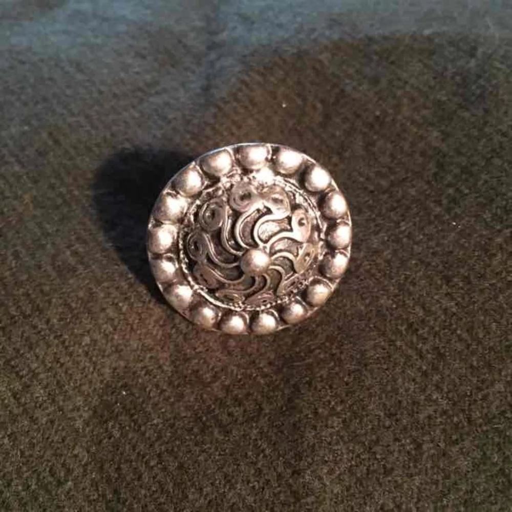 Silver Tibetan ring - Picture 2 of 2