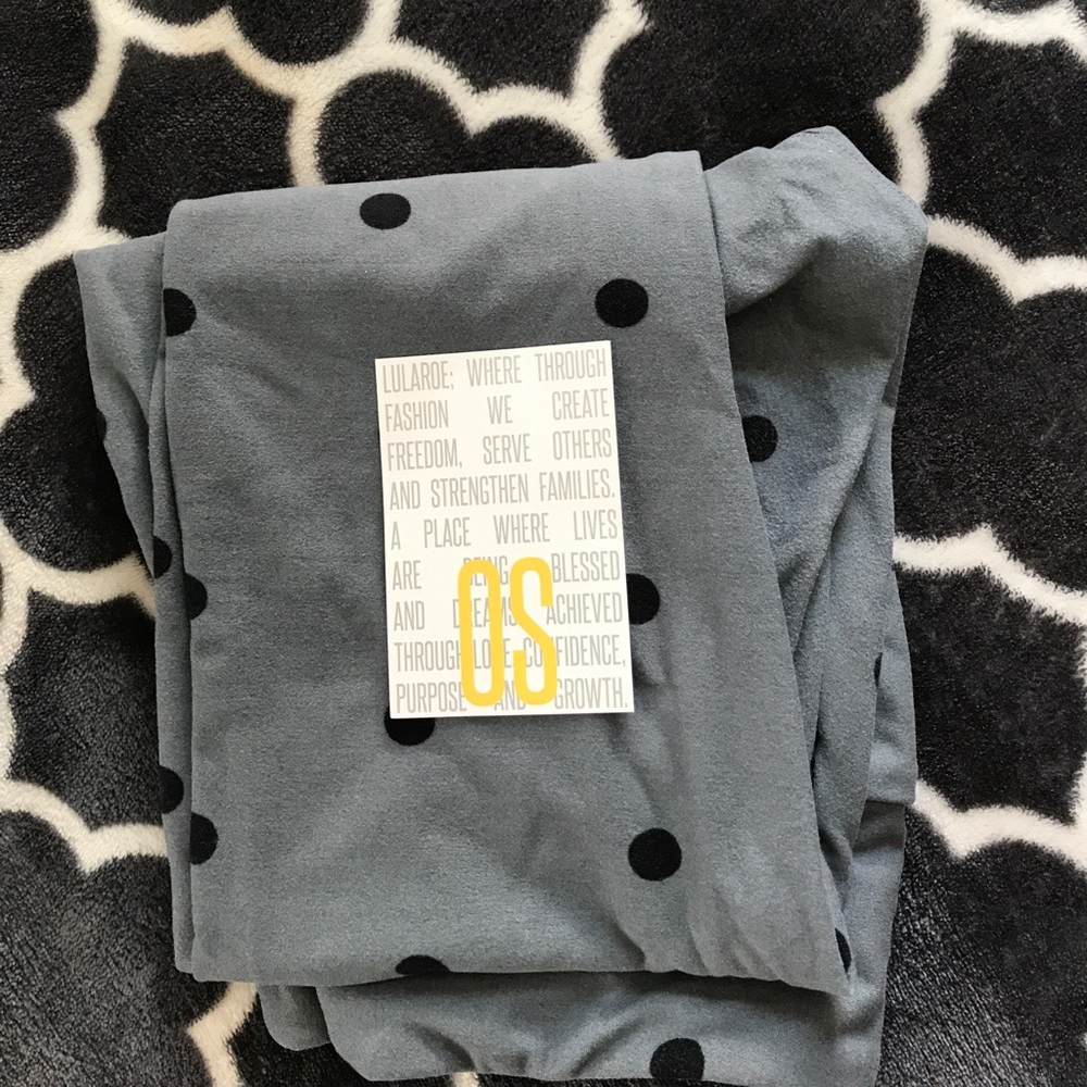 BNWT Lularoe OS leggings