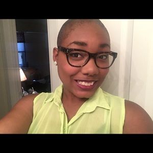 Meet your Posher, Kayla